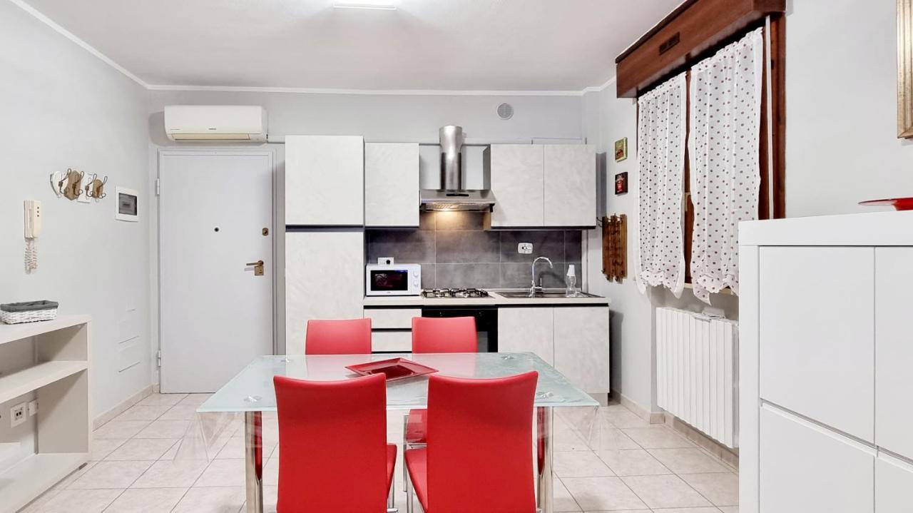 Guest Holiday Bari ريجّو إيميليا المظهر الخارجي الصورة
